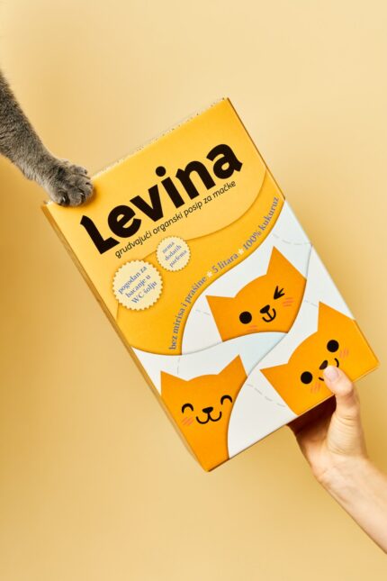 Posip Levina za mačke grudvajući organski na bazi kukuruza, 5 l (3 kg)